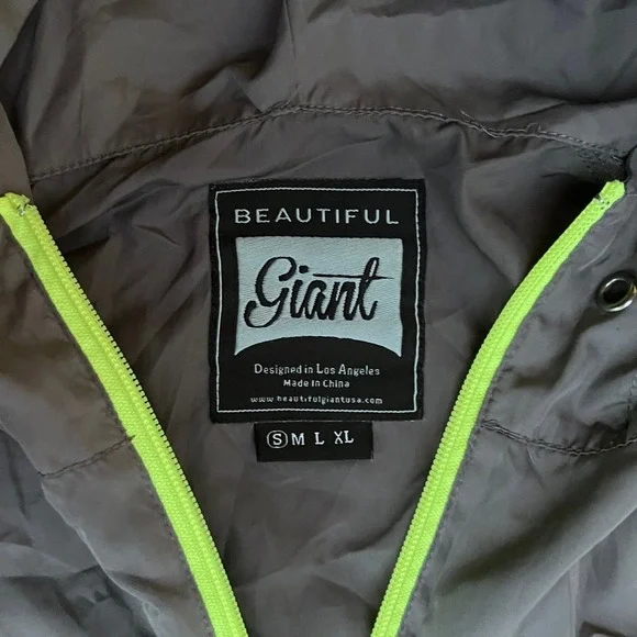 Beautiful Grey Lightweight Hooded Windbreaker Jacket Neon Lime Zipper Drawstring - Picture 2 of 3